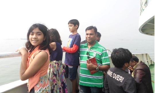 মেট্রো ম্যানিলার মনের গভীরে – চিরঞ্জীব সরকার